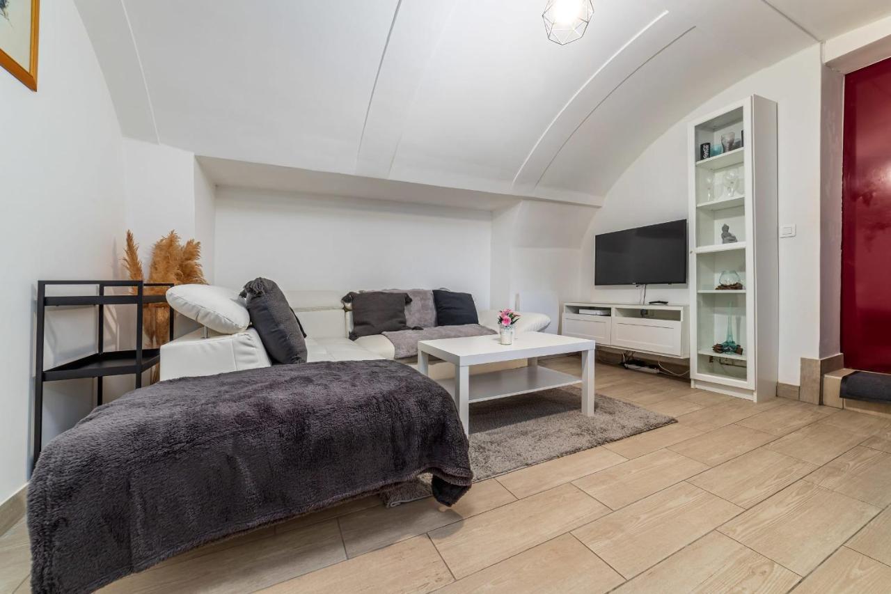 Appart The Parisian Charm Near Disney Thorigny-sur-Marne Buitenkant foto
